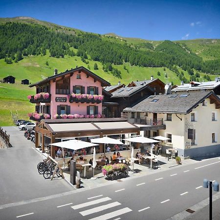 Hotel Astra Livigno Bagian luar foto