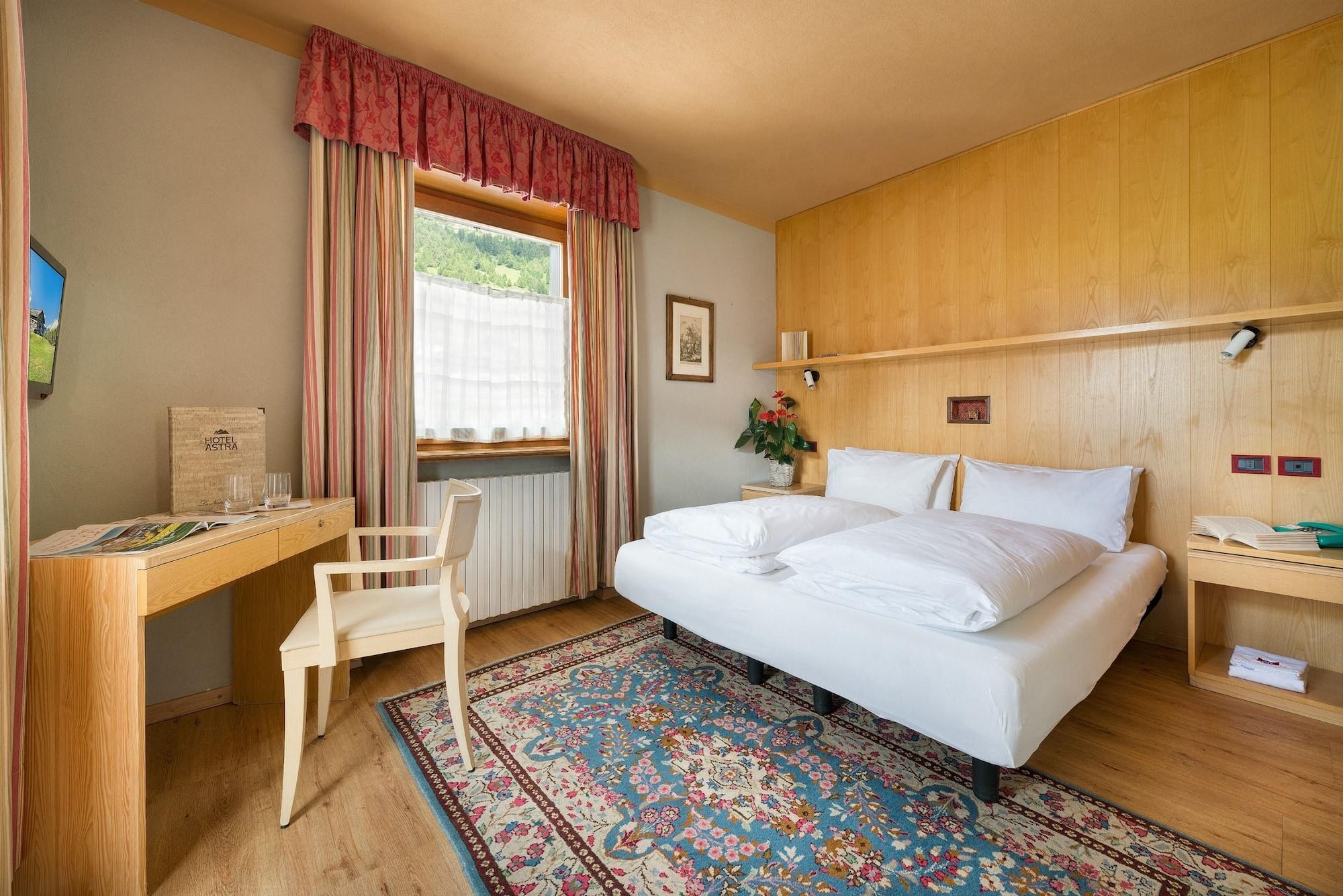 Hotel Astra Livigno Bagian luar foto