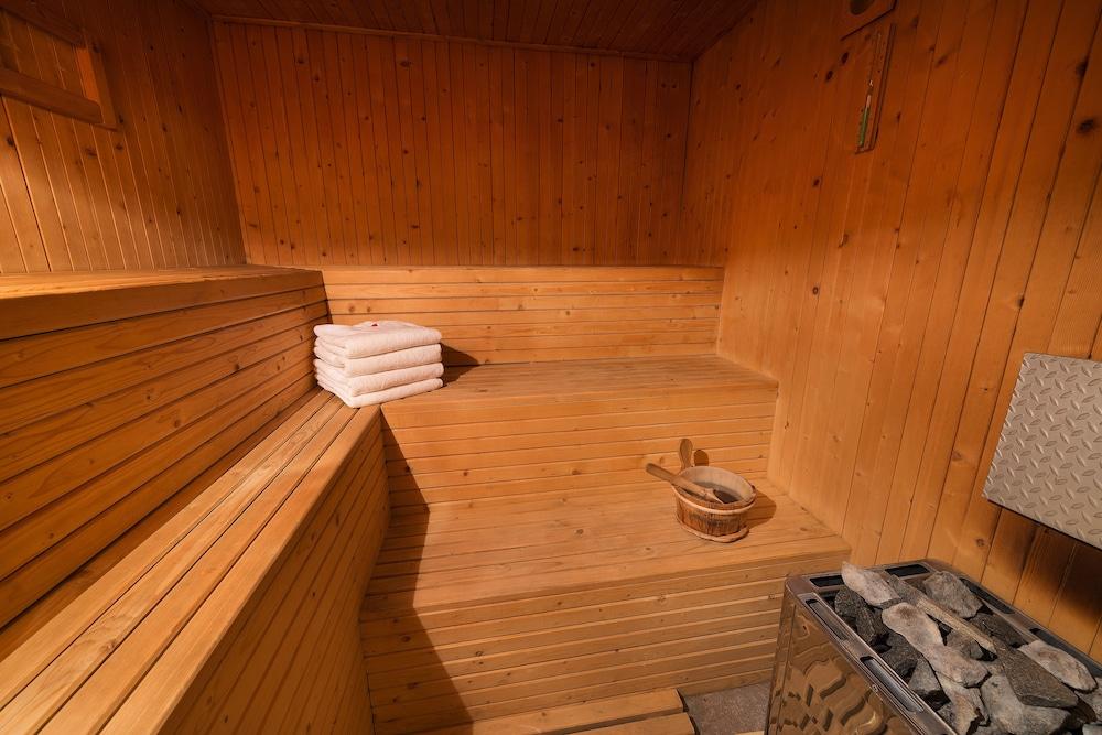 Hotel Astra Livigno Bagian luar foto