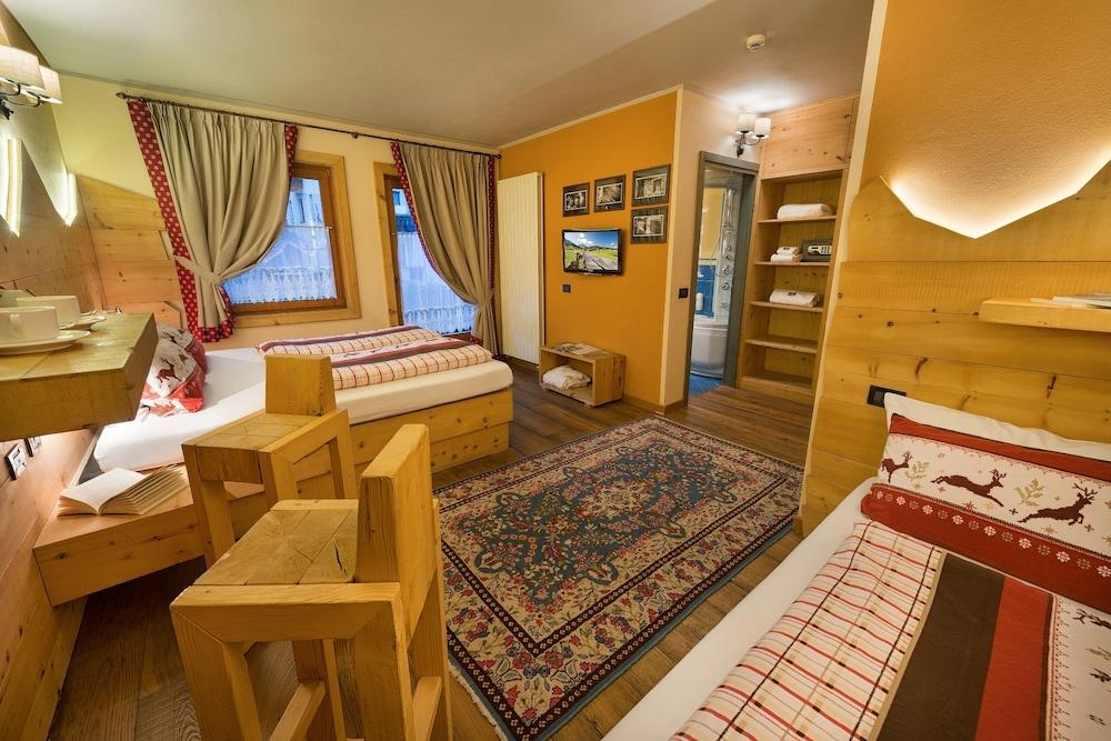 Hotel Astra Livigno Bagian luar foto