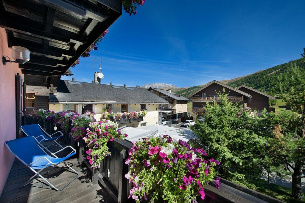 Hotel Astra Livigno Bagian luar foto