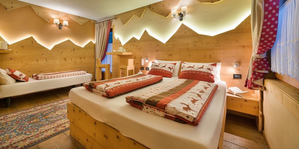 Hotel Astra Livigno Bagian luar foto