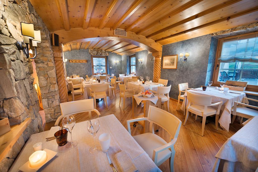Hotel Astra Livigno Bagian luar foto