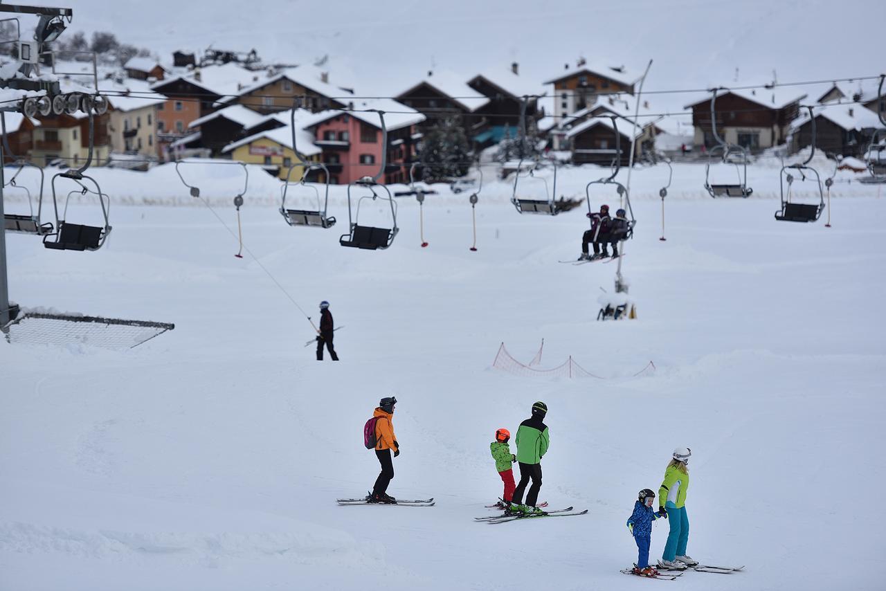 Hotel Astra Livigno Bagian luar foto