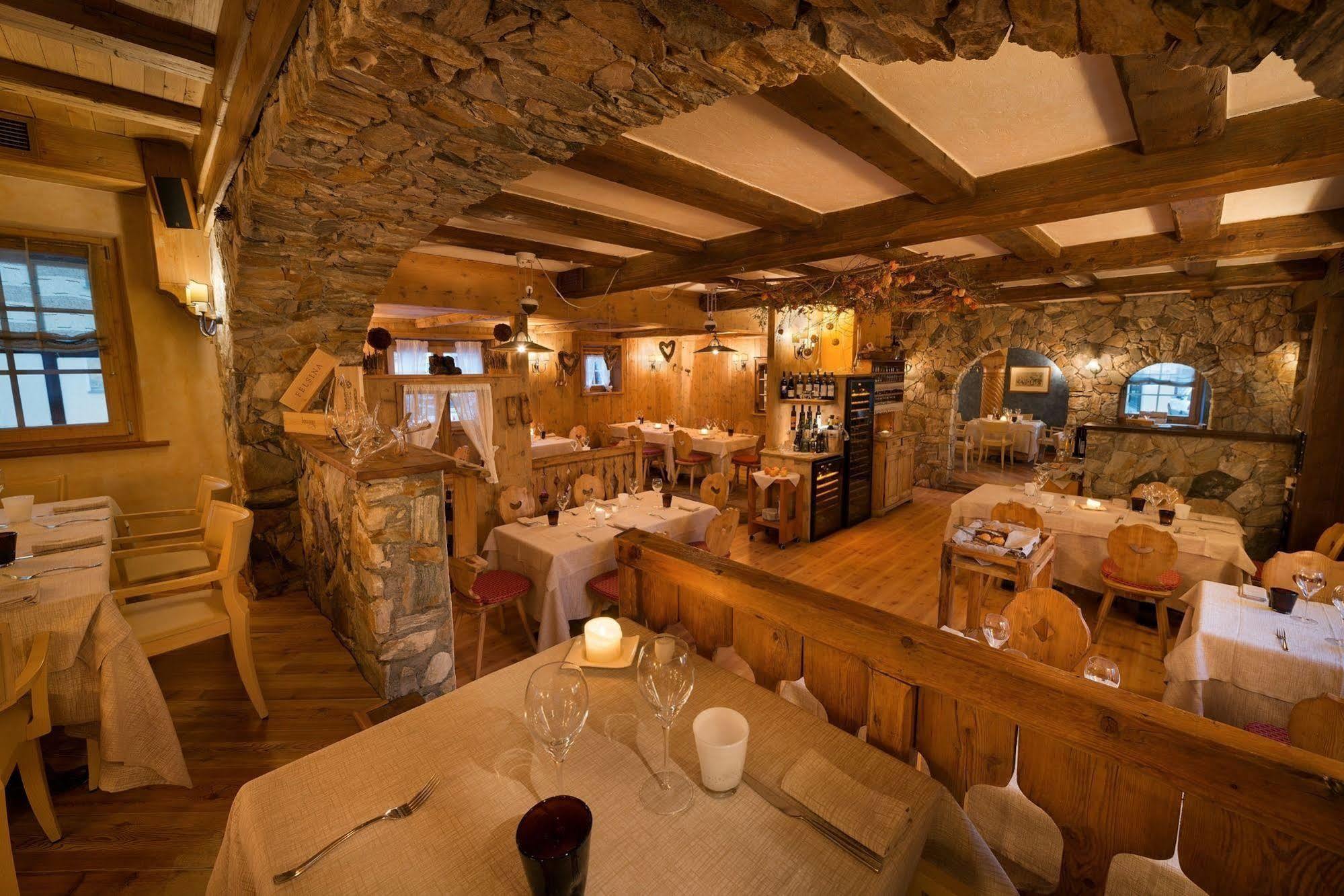 Hotel Astra Livigno Bagian luar foto