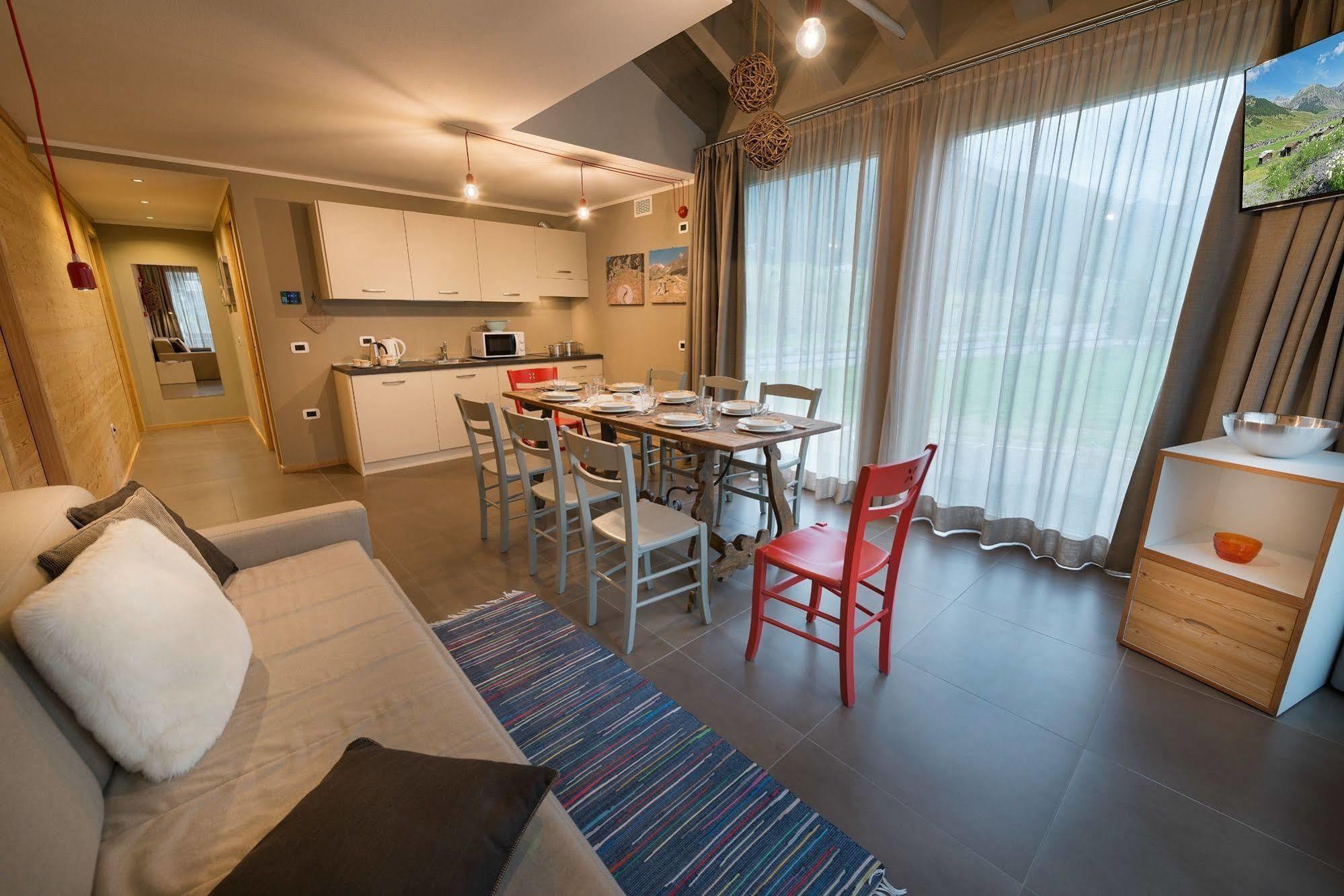 Hotel Astra Livigno Bagian luar foto